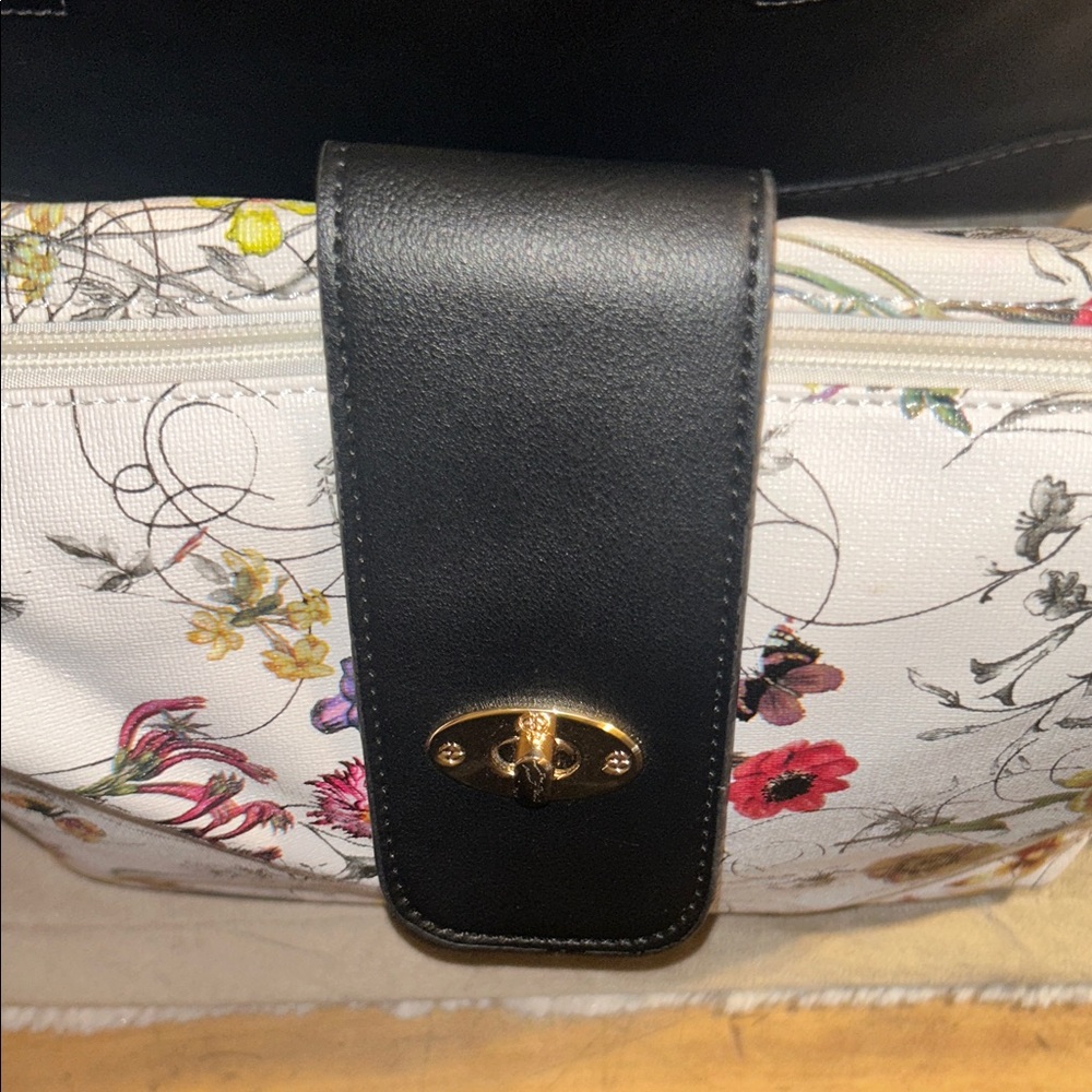 Floral White‎ and Black Crossbody Bag NWOT - Picture 5 of 11